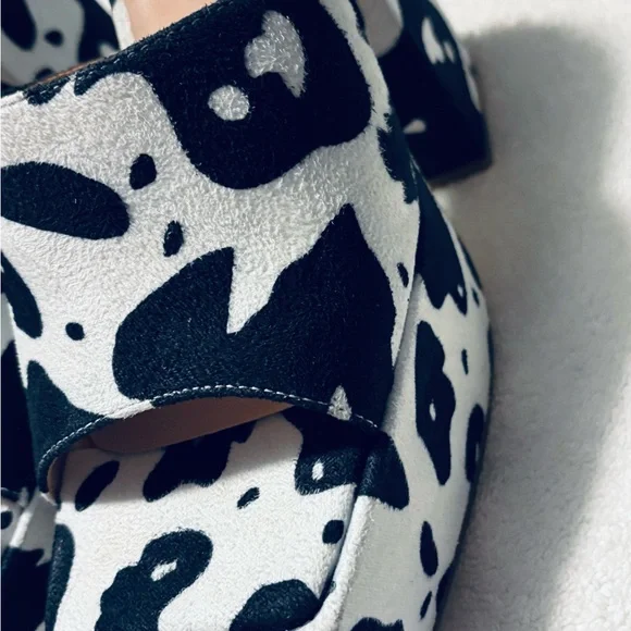 Brand New Amazing Holstein Cow Style Heels By MATA - Size 5.5 - box 16 - Picture 4 of 7